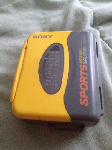 Sony Walkman Sports WM-SXF16, AM/FM Radio Cassette Player | Amazon